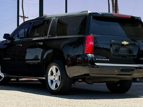 Used 2016 Chevrolet Suburban LTZ RWD image 7