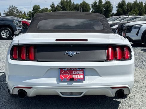Used 2016 Ford Mustang Convertible RWD image 8