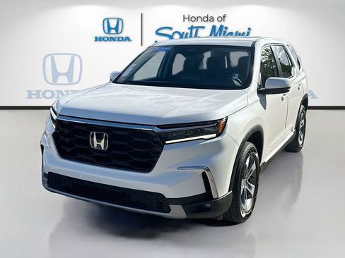 Certified 2023 Honda Pilot EX-L image 3