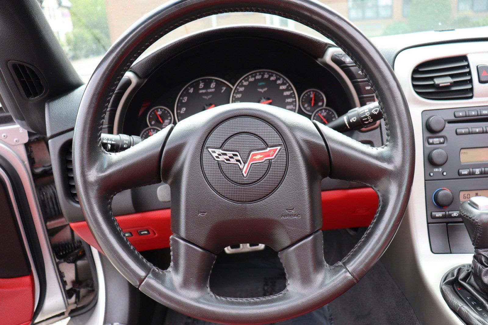 Used 2005 Chevrolet Corvette Coupe w/ Performance Handling Package RWD image 22