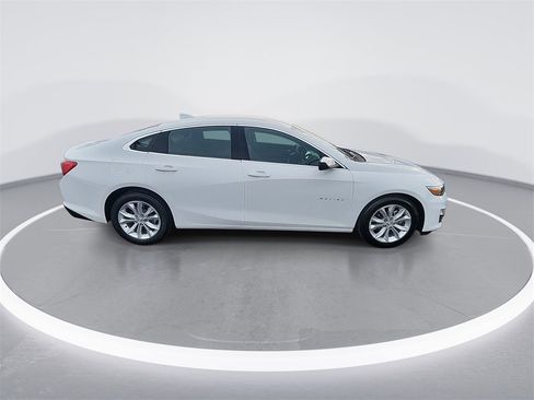 Used 2023 Chevrolet Malibu LT image 9