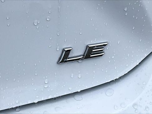 Used 2025 Toyota Camry LE FWD image 9