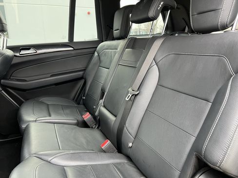 Used 2019 Mercedes-Benz GLS 450 4MATIC image 32