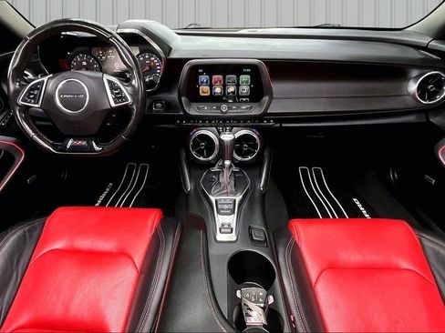 Used 2018 Chevrolet Camaro SS image 7