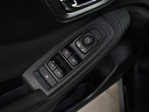 Used 2024 Subaru Forester Premium AWD/4WD image 23