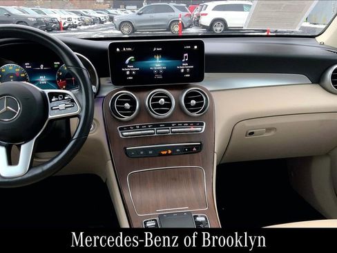 Used 2022 Mercedes-Benz GLC 300 4MATIC image 8