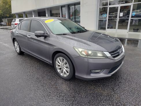 Used 2013 Honda Accord EX image 2