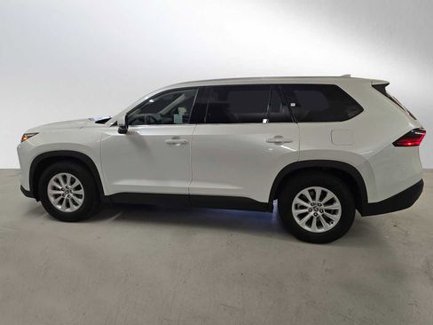 Used 2025 Toyota Grand Highlander AWD Hybrid image 2