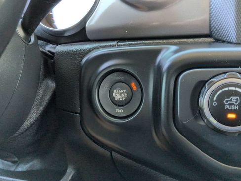 Used 2020 Jeep Wrangler Unlimited Sport S AWD/4WD image 15