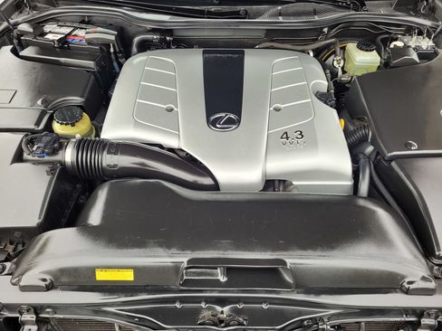 Used 2002 Lexus LS 430 RWD image 26