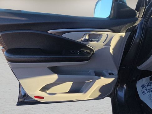 Used 2019 Honda Pilot LX image 28