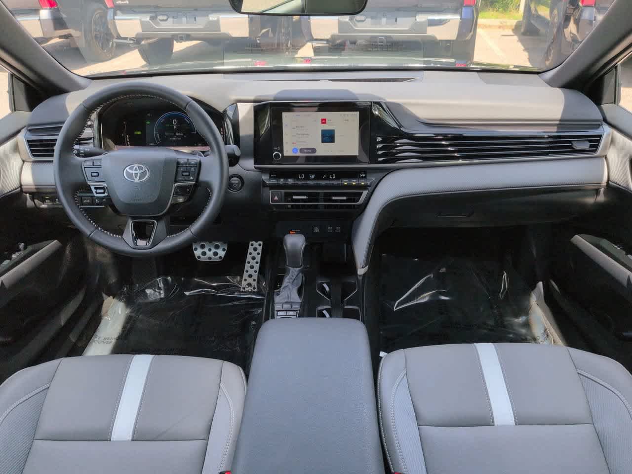 Used 2026 Toyota Camry SE w/ Convenience Package FWD image 14