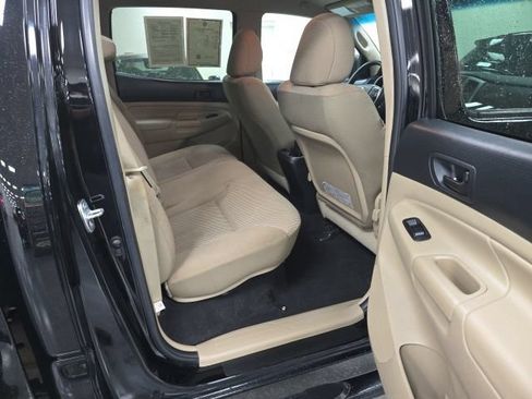 Used 2013 Toyota Tacoma 4x4 Double Cab w/ SR5 Pkg image 8
