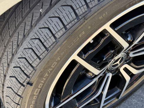 Used 2021 Mercedes-Benz E 350 Sedan w/ Premium Package image 16