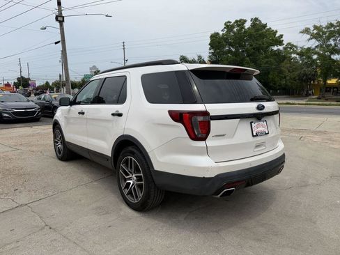 Used 2017 Ford Explorer Sport w/ Equipment Group 401A AWD/4WD image 7