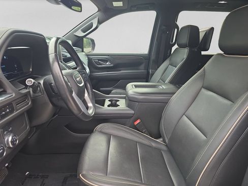 Used 2023 GMC Yukon XL SLT AWD/4WD image 23
