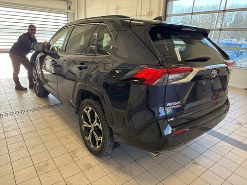 Used 2021 Toyota RAV4 XSE w/ Weather Package image 3