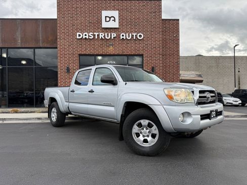 Used 2010 Toyota Tacoma 4x4 Double Cab image 4