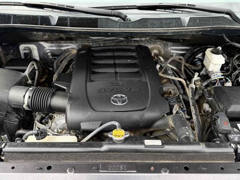 Used 2015 Toyota Tundra SR5 w/ SR5 Upgrade Package RWD image 30