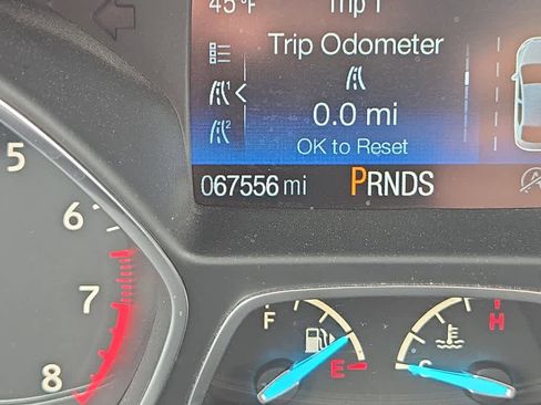 Used 2019 Ford Escape SEL image 16