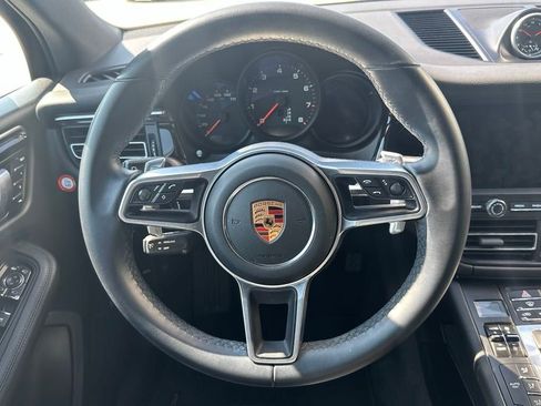 Used 2020 Porsche Macan image 14