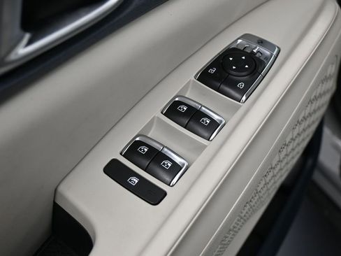 Used 2026 Kia Carnival EX FWD image 14