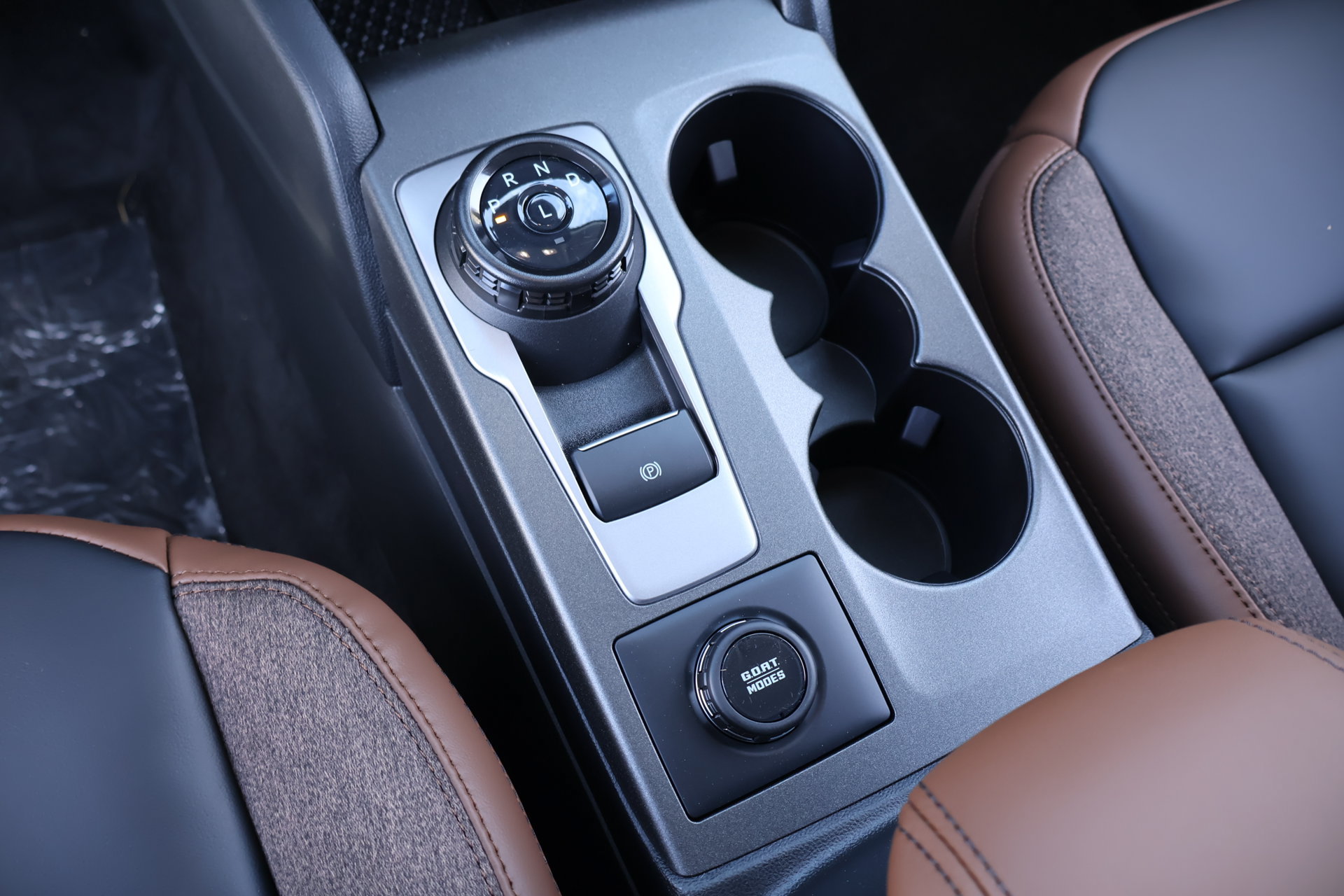New 2026 Ford Bronco Sport Outer Banks w/ Outer Banks Tech Package+ AWD/4WD image 9