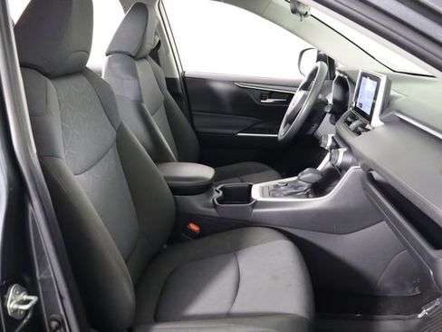 Used 2024 Toyota RAV4 XLE w/ Convenience Package image 18