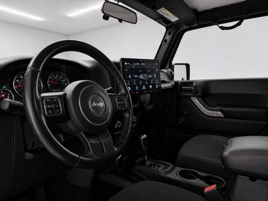 Used 2018 Jeep Wrangler Unlimited Sport AWD/4WD image 38