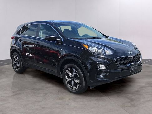 Used 2020 Kia Sportage LX AWD/4WD image 3