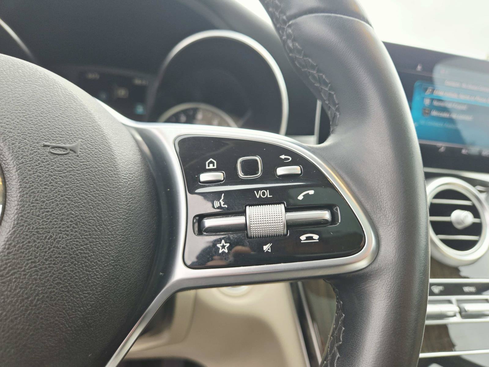 Used 2019 Mercedes-Benz C 300 4MATIC Sedan image 22