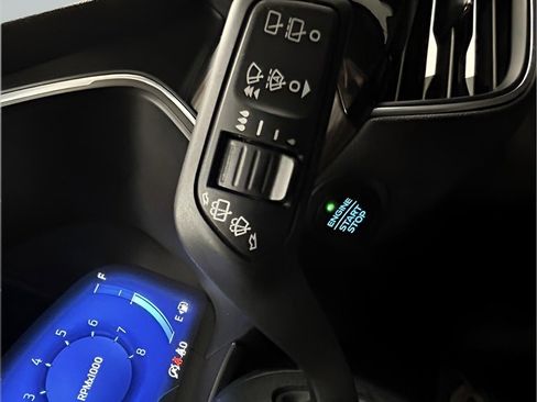 Used 2020 Ford Escape Titanium image 14