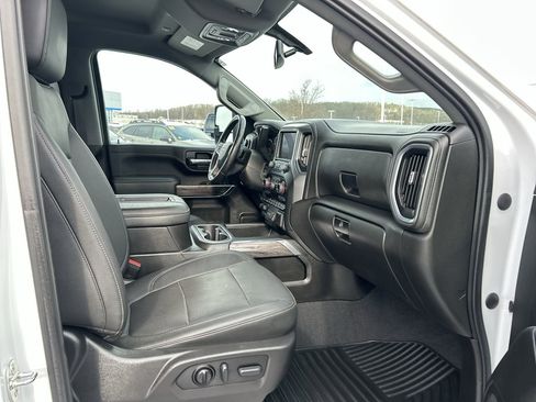 Used 2022 Chevrolet Silverado 3500 LTZ w/ LTZ Convenience Package image 15