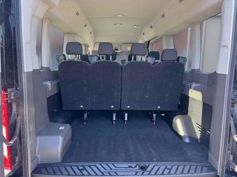 Used 2023 Ford Transit 350 XLT image 23