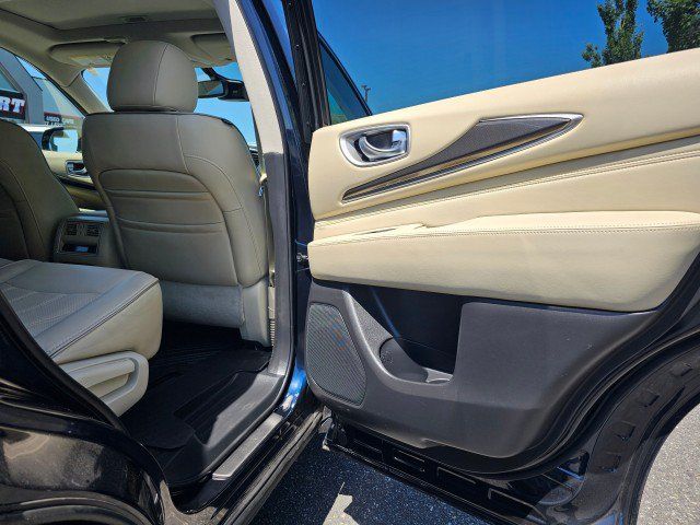Used 2020 INFINITI QX60 Luxe w/ Essential Package AWD/4WD image 16