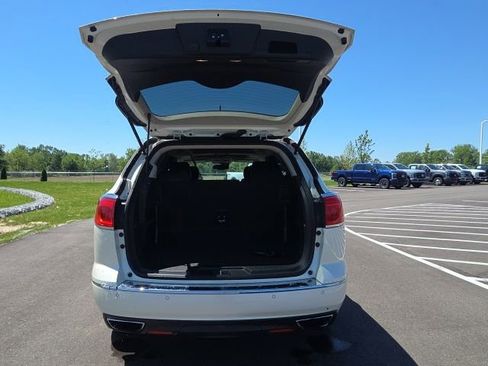 Used 2015 Buick Enclave Leather AWD/4WD image 10