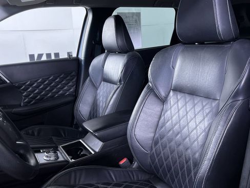 Used 2022 Mitsubishi Outlander SEL image 13