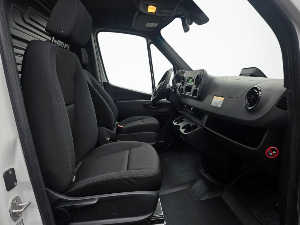 New 2026 Mercedes-Benz Sprinter 2500 image 21