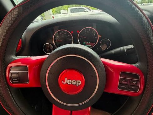 Used 2016 Jeep Wrangler Unlimited Sport AWD/4WD image 9
