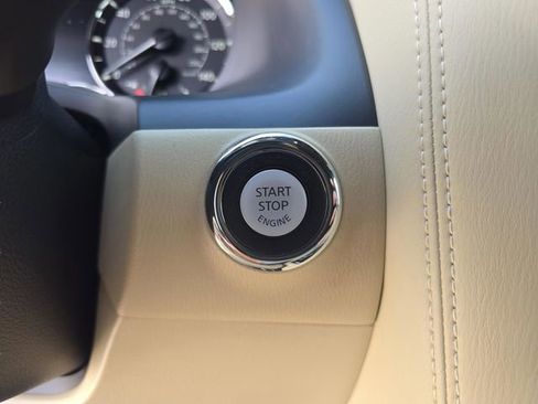Used 2024 INFINITI QX80 Sensory AWD/4WD image 26