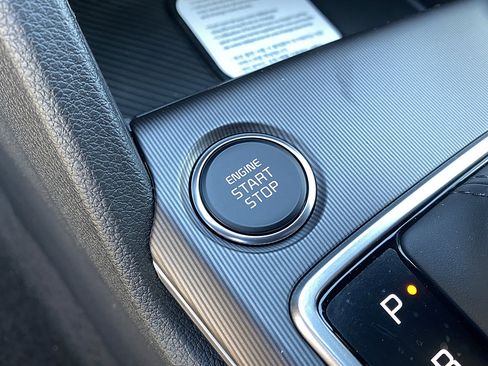 New 2026 Kia Sportage SX FWD image 17