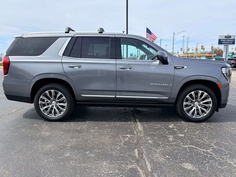 Used 2022 GMC Yukon Denali image 2