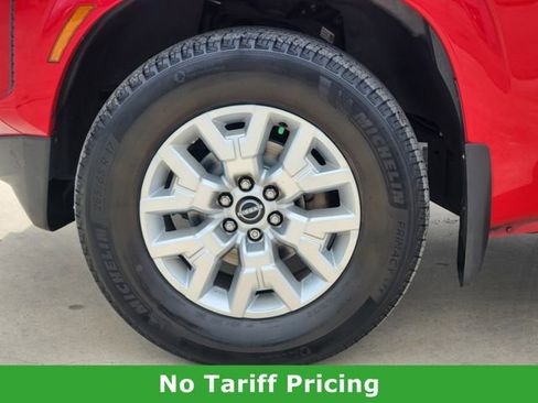 Used 2022 Nissan Frontier SV w/ Technology Package RWD image 8