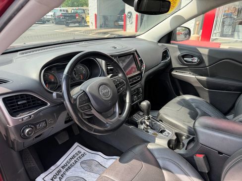 Used 2021 Jeep Cherokee Limited FWD image 10