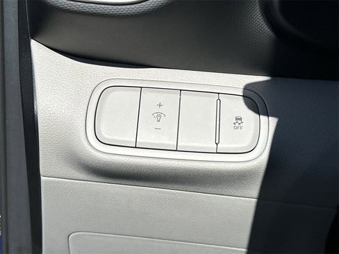 New 2025 Hyundai Venue SEL image 25