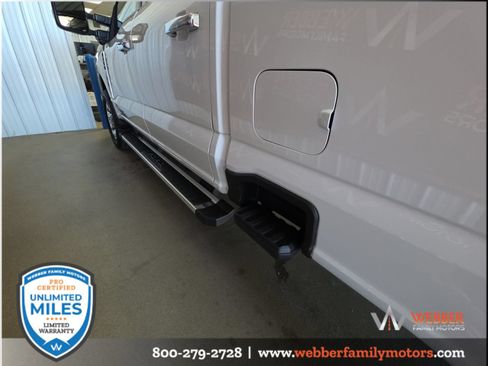 Used 2025 Ford F350 Lariat w/ Chrome Package AWD/4WD image 9