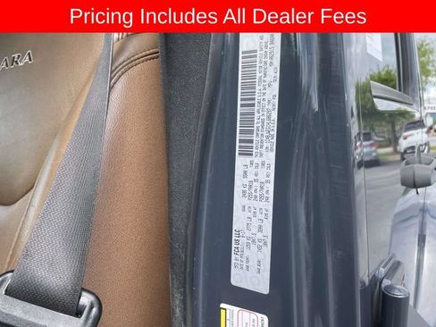 Used 2017 Jeep Wrangler Unlimited Sahara w/ Max Tow Package AWD/4WD image 38