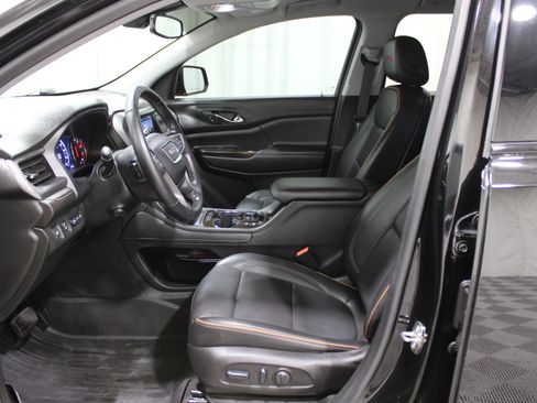 Used 2023 GMC Acadia AT4 w/ Technology Package image 3