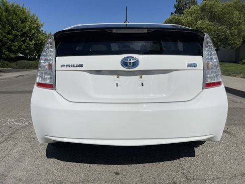 Used 2010 Toyota Prius One FWD image 6