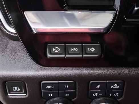 Used 2024 Chevrolet Silverado 1500 High Country w/ High Country Premium Package AWD/4WD image 20
